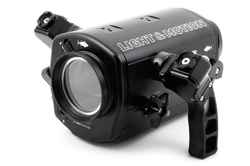 Light & Motion, a state of the art manufacturer of LED cycling lights and underwater video equipment, hired me to do more than 100 studio shots on white of their entire product line. 