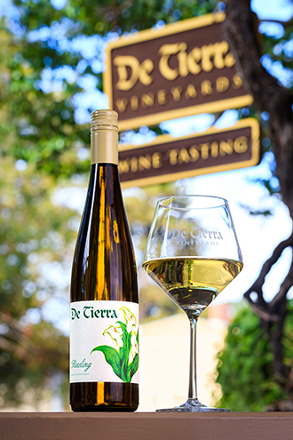 Product photography for De Tierra Vineyards. 